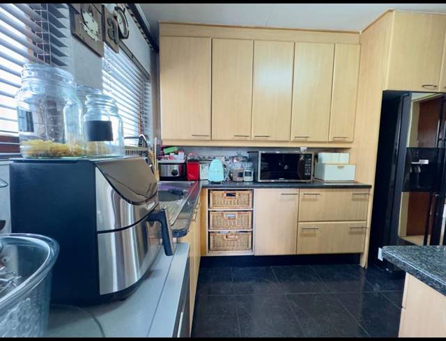 2 BEDROOM DUPLEX FOR SALE IN LYNDHURST